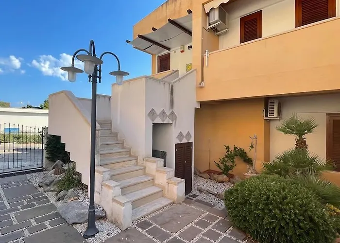 Appartamento Con Giardino A Due Passi Dal Mare.