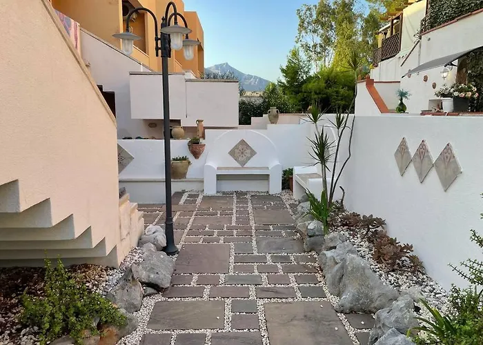 Appartamento Con Giardino A Due Passi Dal Mare.